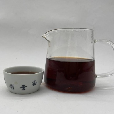 2015年七彩1889熟茶