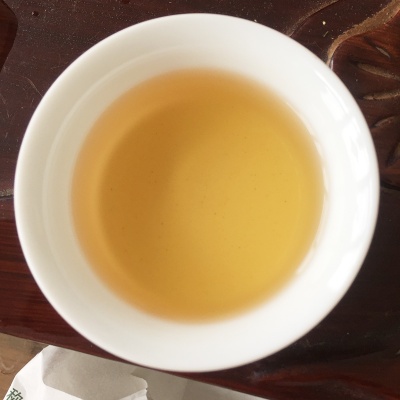 黄金岁月（勐海茶厂周年纪念茶）