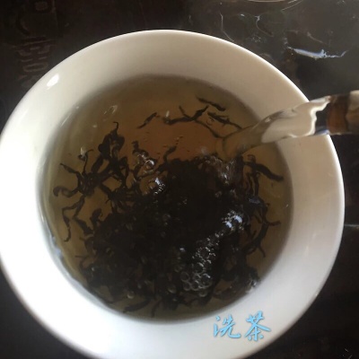 2016三江老巴山早春红茶