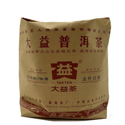 2013年金针白莲普洱熟茶357g/饼